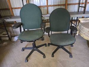 lot 264 image: Rolling Office Chairs
