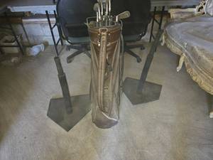lot 265 image: Vintage Golf Club Set with Brown Leather Bag on Cart and 2 Baseball Ts