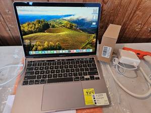 lot 404 image: REFURBISHED MACBOOK PRO