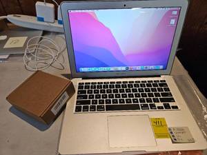 lot 411 image: REBURBISHED MACBOOK AIR