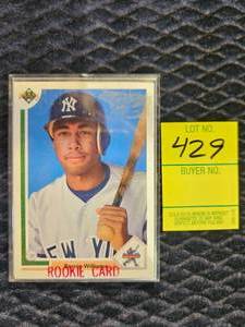 lot 429 image: BERNIE WILLIAMS - YANKEES ROOKIE CARD