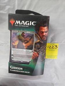lot 1223 image: MAGIC THE GATHERING GIDEON PLAINSWALKER DECK