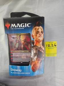 lot 1226 image: MAGIC THE GATHERING DOMRI PLAINSWALKER DECK
