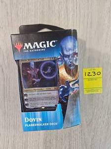 lot 1230 image: MAGIC THE GATHERING DOVIN PLAINSWALKER DECK