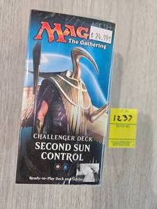lot 1237 image: MAGIC THE GATHERING CHALLENGER DECK SECOND SUN CONTROL