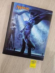 lot 1253 image: MAGIC THE GATHERING CARD BINDER