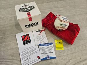 lot 1260 image: ONYX AUTHENTICATED BASEBALL KRISTIAN ROBINSON