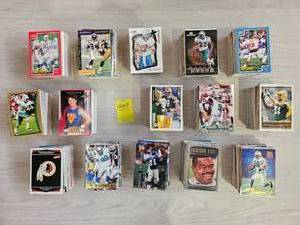 lot 1265 image: BULK LOT FOOTBALL TRADING CARDS