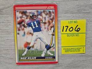 lot 1706 image: WADE WILSON - VIKINGS AUTOGRAPHED CARD