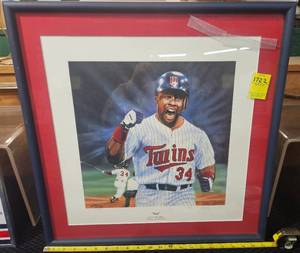 lot 1722 image: KIRBY PUCKETT ARTIST SIGNED PRINT YEA