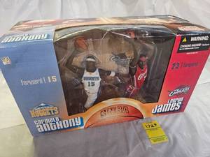 lot 1729 image: McFARLANE TOYS NBA ACTION FIGURE SET