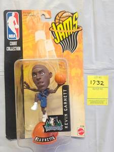 lot 1732 image: KEVIN GARNETT ACTION FIGURE NEW IN PKG
