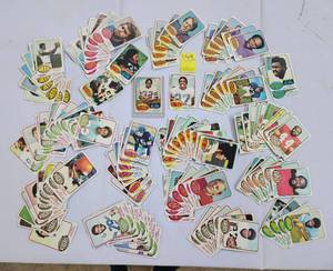 lot 1764 image: 1976 TOPPS PARTIAL MYSTERY SET- AHMAD RASHAD SIGNED