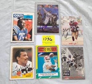 lot 1796 image: SIX ASSORTED TEAM PLAYER SIGNED FOOTBALL CARDS