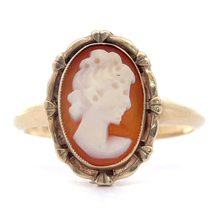 lot 59 image: Ornate Carved Cameo Vintage Style Ring in Yellow Gold VIDEO