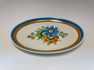 lot 12 image: Vintage Italian Plate