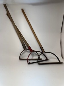 lot 43 image: Lot of (3) Vintage Grass Cutters
