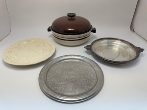 lot 44 image: Vintage Kitchen Items