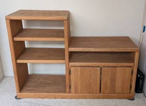lot 102 image: Wood Entertainment Cabinet