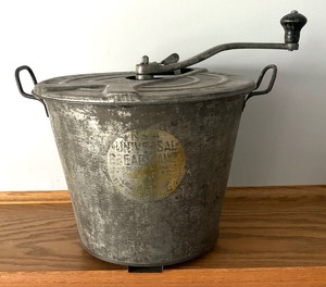 lot 169 image: Vintage No. 4 Bread Maker