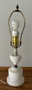lot 181 image: Vintage Hobnail Milk Glass Lamp