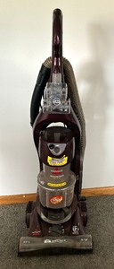 lot 187 image: Bissell Momentum Cyclonic Vacuum Model 82G7-1