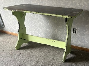 lot 19 image: Vintage Shabby Chic Style Console Table