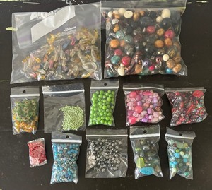 lot 211 image: Beads Beads Beads