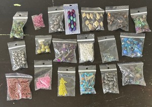 lot 64A image: Bunch of Beads