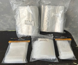 lot 161A image: Crafting Baggies in Sizes 4x4, 3x4, 2x3 and 6x8 inches