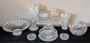 lot 138 image: Assorted CutPressed Crystal and Glasswares