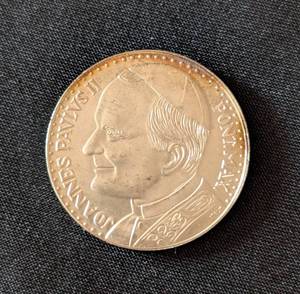 lot 141 image: Pope John Paul II Italian Silver Coin