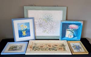 lot 140 image: Decorative Framed Floral Prints