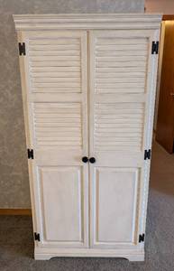 lot 14 image: Large Painted White Wood Storage Cabinet