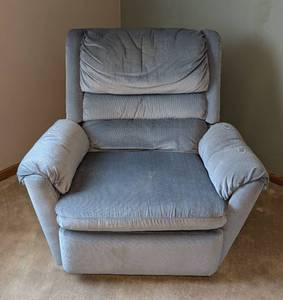 lot 28 image: Blue Reclining Armchair