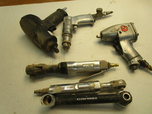 lot 128 image: Pneumatic tools Blue Point, Omaha,...