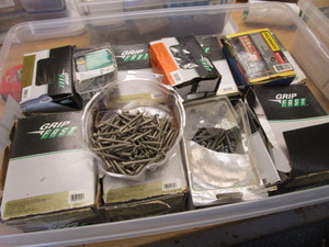 lot 139 image: Hardware mostly deck screws...