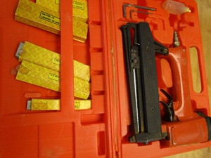 lot 157 image: Airy 18ga brad nailer...