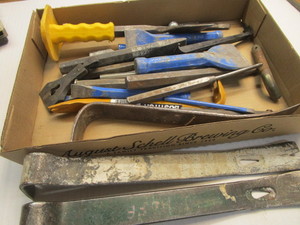 lot 168 image: Chisels, pry bars, punches...