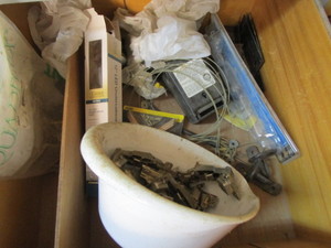 lot 170 image: Cabinet hinges, assorted hardware...