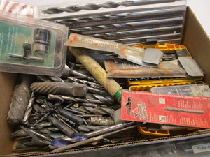 lot 187 image: Drill bits & extractors...