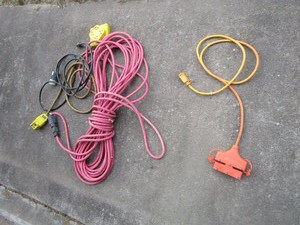 lot 199 image: Power cords...