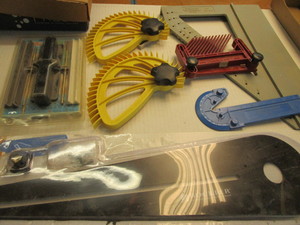 lot 208 image: Rockler trim router circle cutting ...
