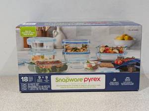 lot 11 image: NEW SNAPWARE GLAS STORAGE CONTAINERS 18 - PIECE SET