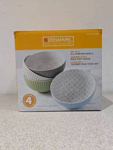 lot 13 image: NEW DENMARK TOOLS FOR COOKS SET OF 3 ALL PURPOSE BOWLS