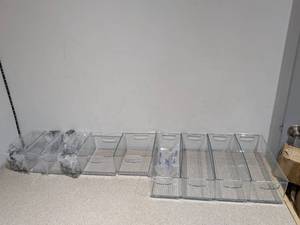 lot 44 image: NEW IDESIGN 10 PIECE CLEAR PLASTIC STORAGE CONTAINERS