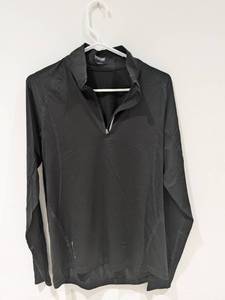 lot 70 image: NEW OGIO ENDURANCE FLEECE (BLACK)