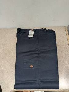 lot 73 image: NEW DICKIES WORKWEAR 3834 PANTS (NAVY)