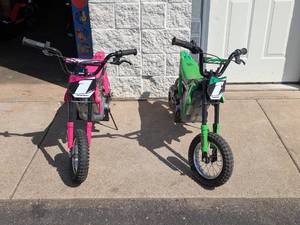 lot 109 image: 2 HYPER 350 ELECTRIC DIRT BIKES