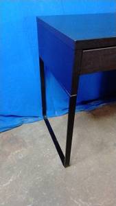 lot 132 image: Nice Computer Desk